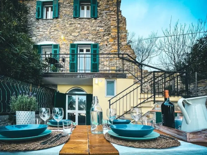 2 Bedrooms Cottage