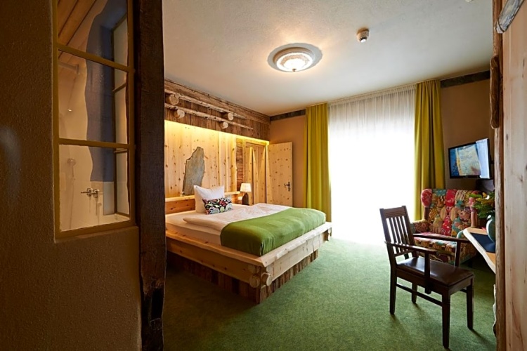 Comfort room