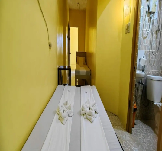 Economy Triple room