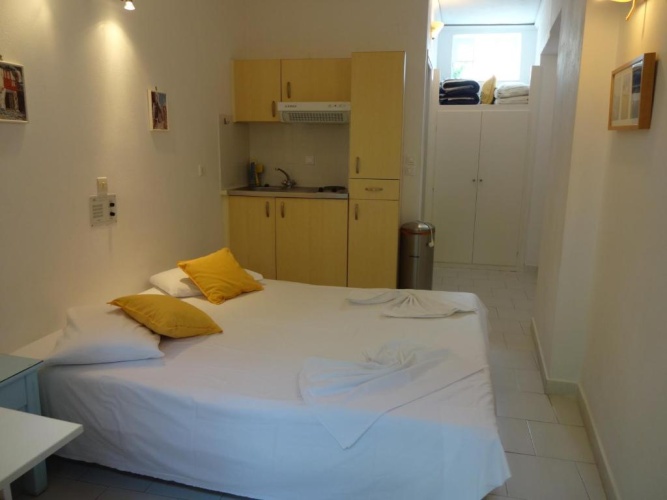 1 Bedroom Apartment
