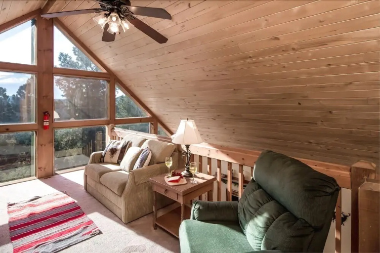 Alhambra - Three Bedroom Cabin