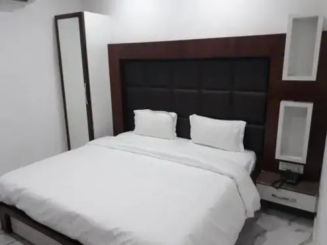 Hotel Neelam