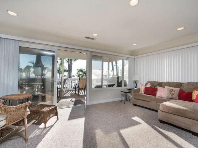 700 East Oceanfront Unit B