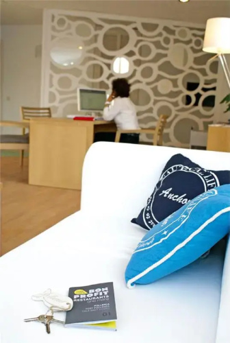 Bellamar Apartments