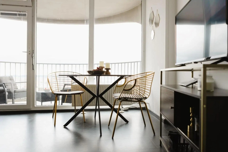 Hohes Apartment mit Weitblick über Augsburg