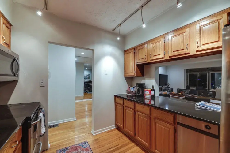 Cincinnati Home, Patio w/ Downtown Views!
