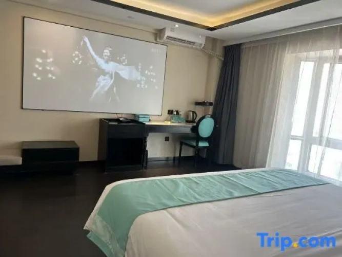 Deluxe Double room with view