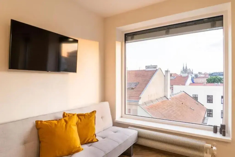 Lavender Time Studio with a Garden View Balcony