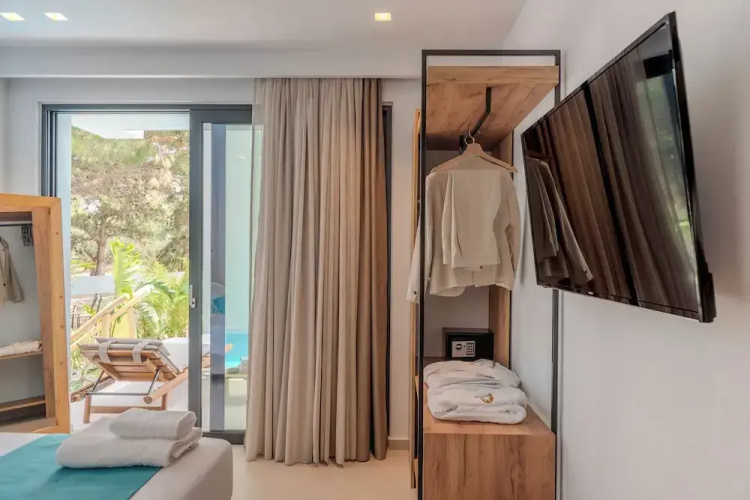 D Palm Premium Living