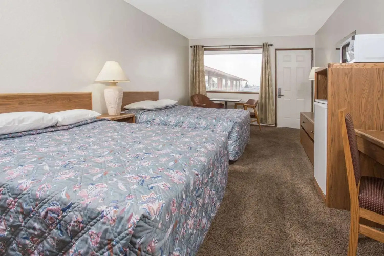 Knights Inn Boardman