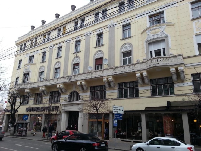 Apartment with balcony