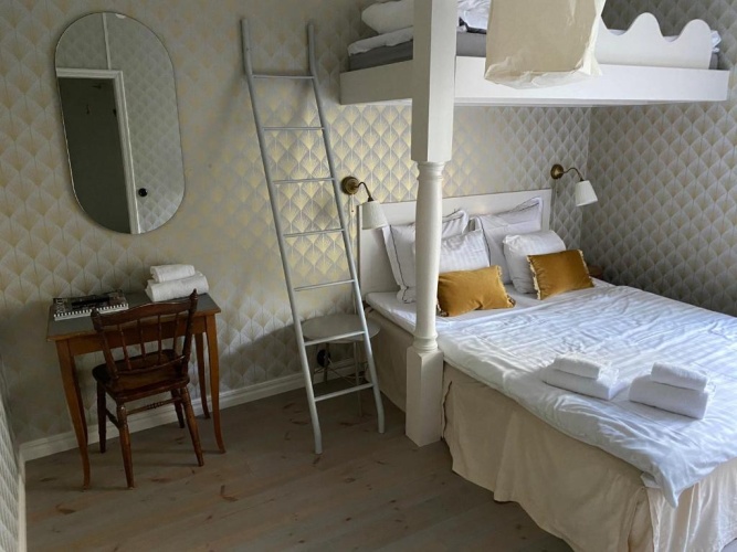 Standard Double room with view