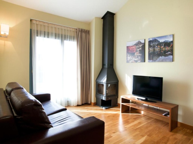 1 Bedroom Suite with view