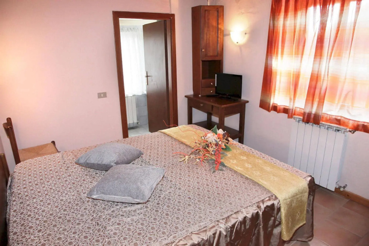 Hotel Dora