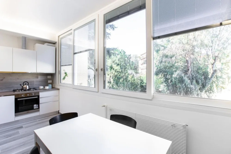 Colourful And Bright Flat Near Vatican