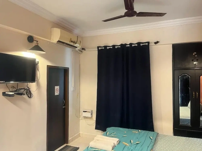 Deluxe Studio