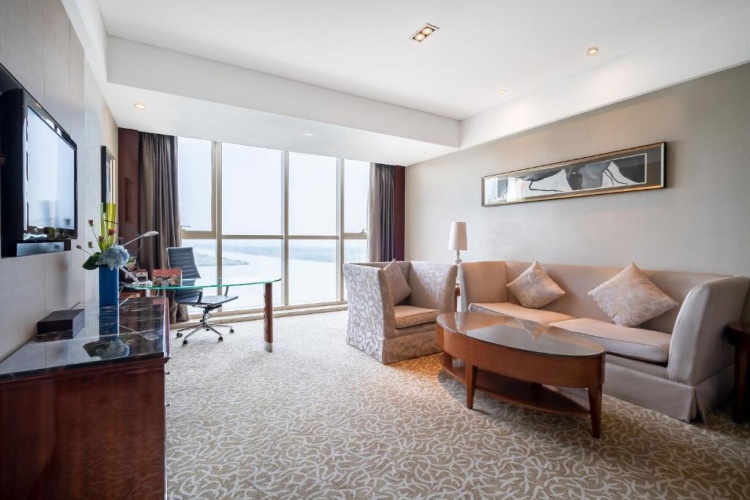 Deluxe Double Suite with river view