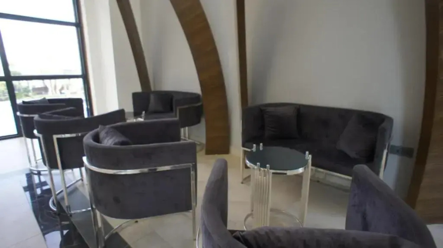 Boutique 15