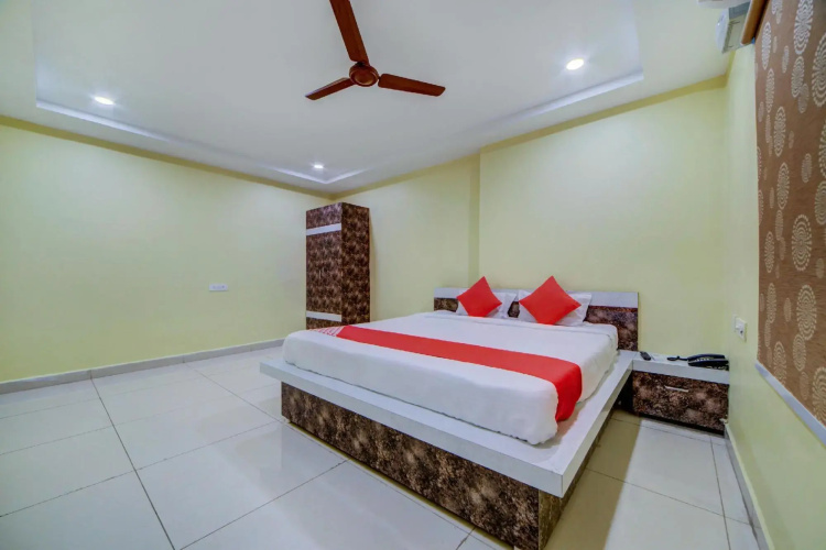 KSL Deluxe Guest House