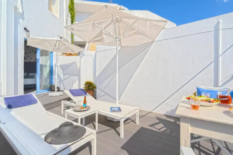 FantaSea Luxury Suite