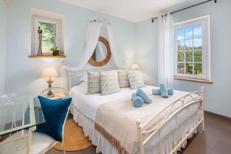 Classic room with pool view