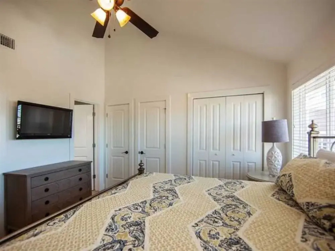Beach Axis W by Meyer Vacation Rentals