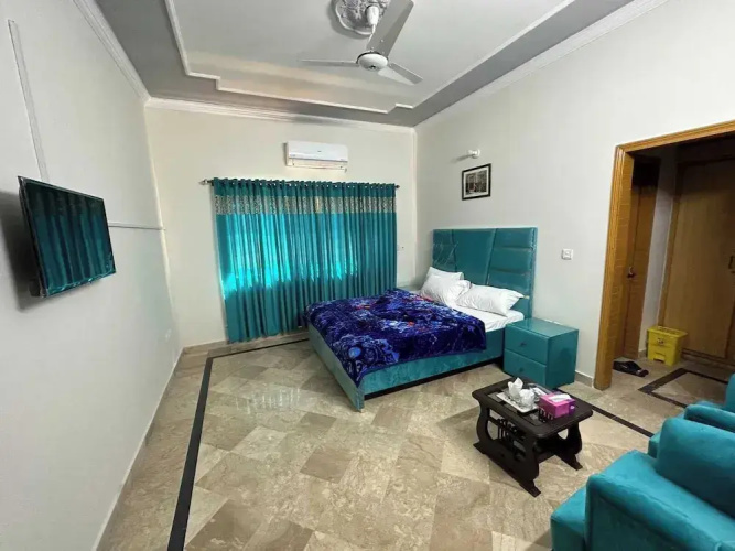 Royal Chalet Family Guest House