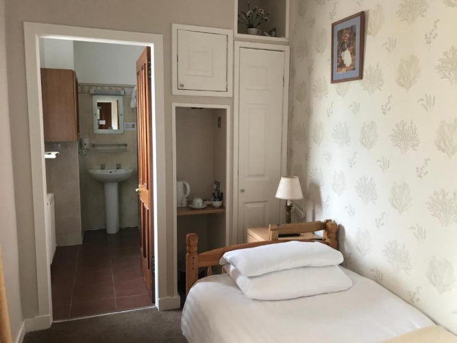 Standard Single room
