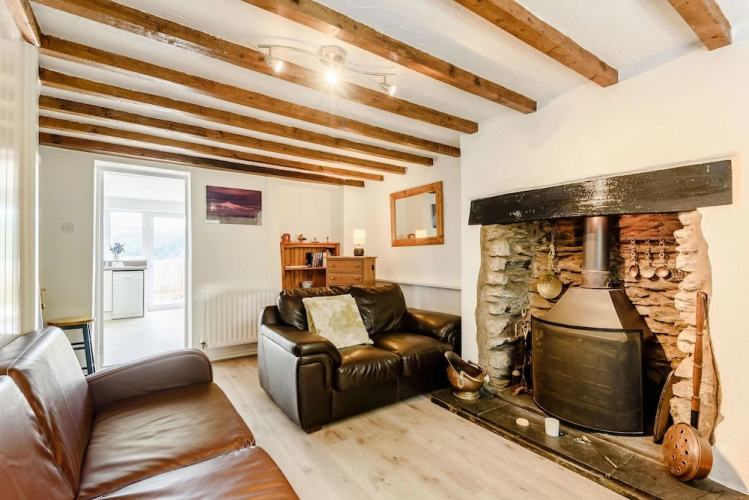 3 Tyn Y Mynydd
