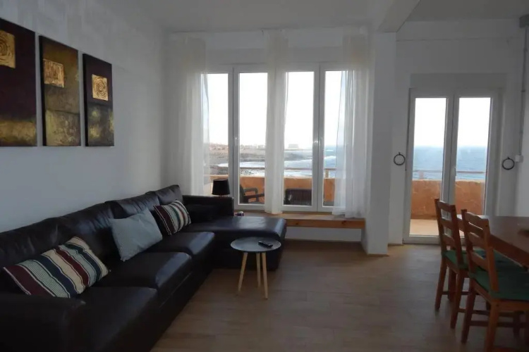Big, large cozy apartment with sea view