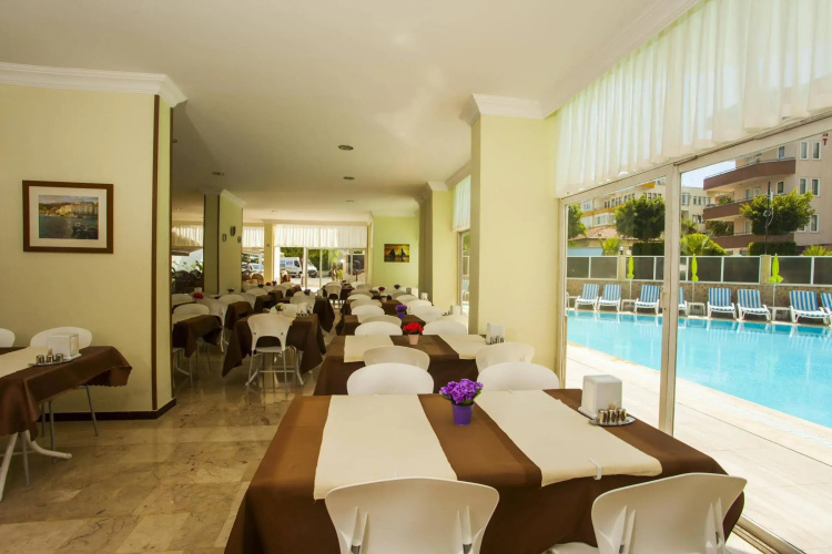 Boreas Suit Hotel