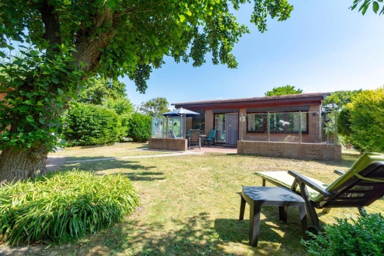 2 Bedrooms Cottage