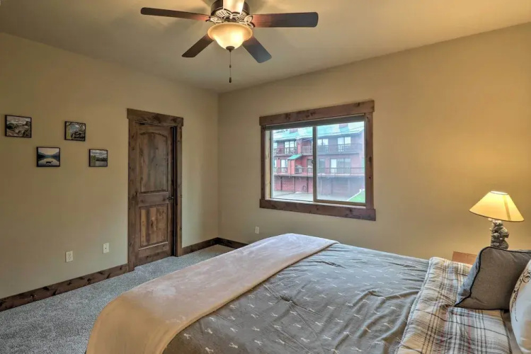 Walkable Bigfork Townhome: Fish, Hike & Ski!