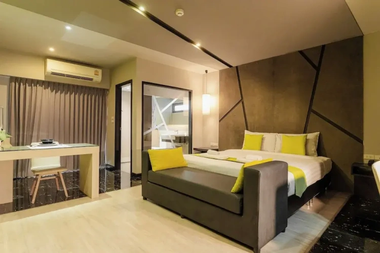 Deluxe room with balcony