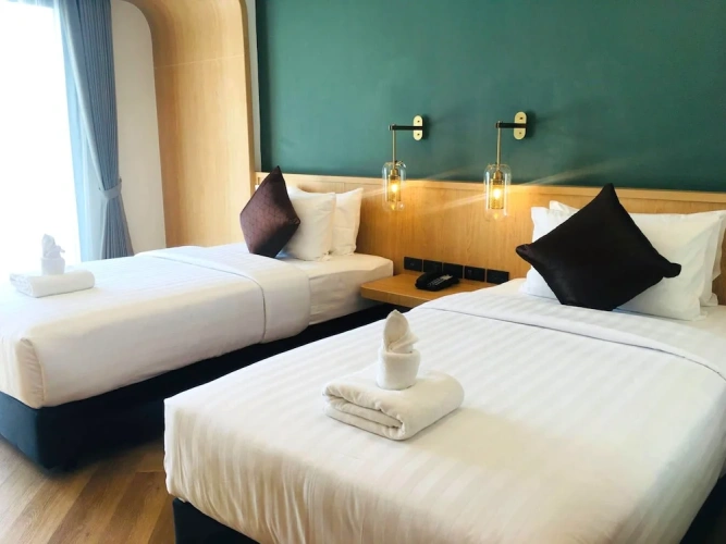 Deluxe Twin room with balcony
