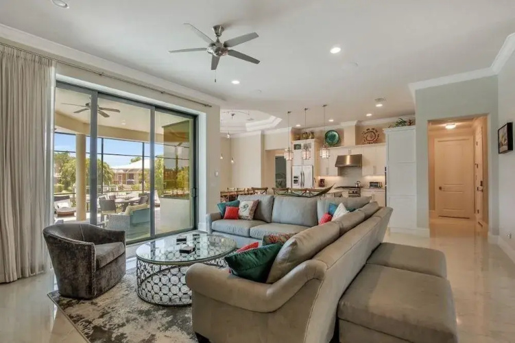 Breakwater Home