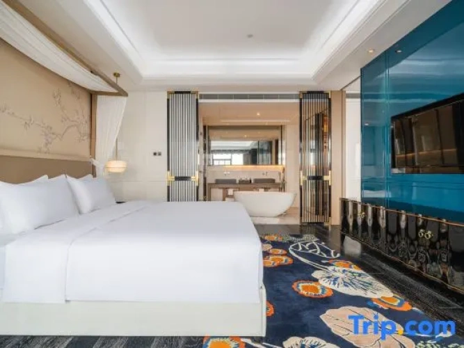Premium Suite