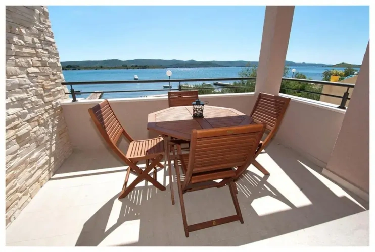 1 Bedroom Double Apartment with sea view