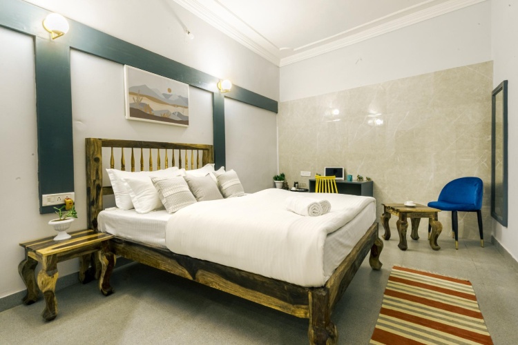Superior room