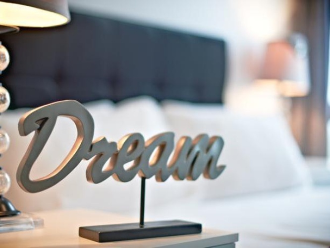 3 Bedrooms Apartment