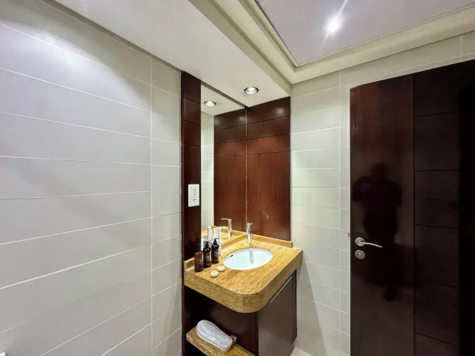 Lux BnB Burj Views
