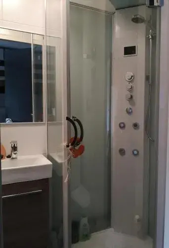 Vuosselin Helmi B21