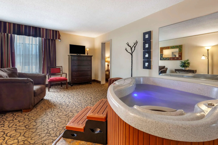 Quality Inn & Suites