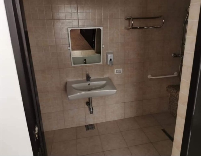 Comfort room