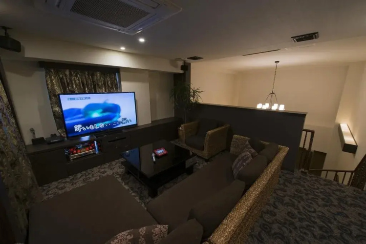 Hotel MYTH