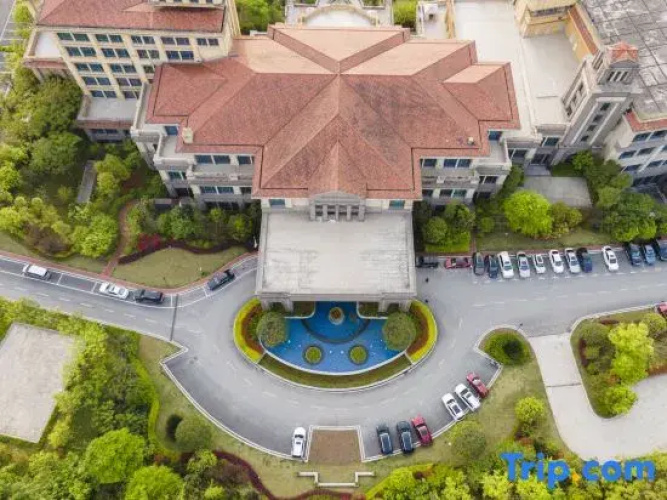 Cinese Hotel