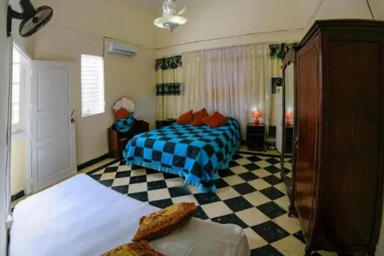 Yordy House