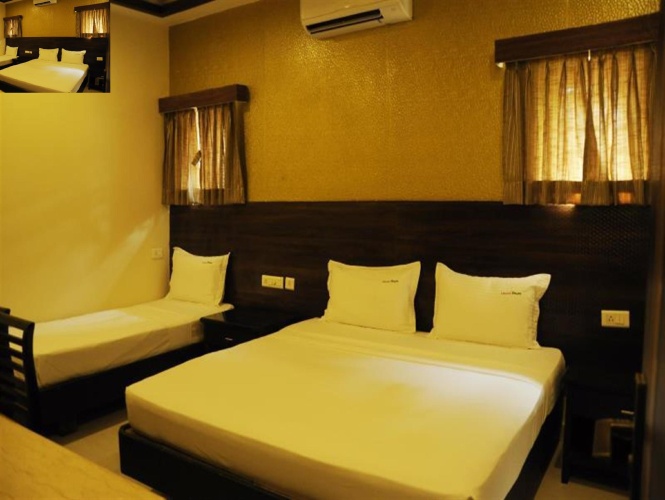 Grand Triple room