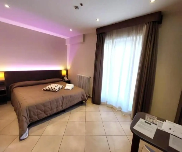 1 Bedroom Deluxe Double room with balcony and with city view