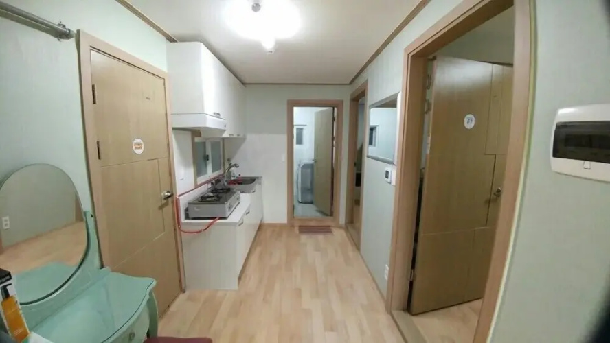Ninano Guesthouse - Hostel